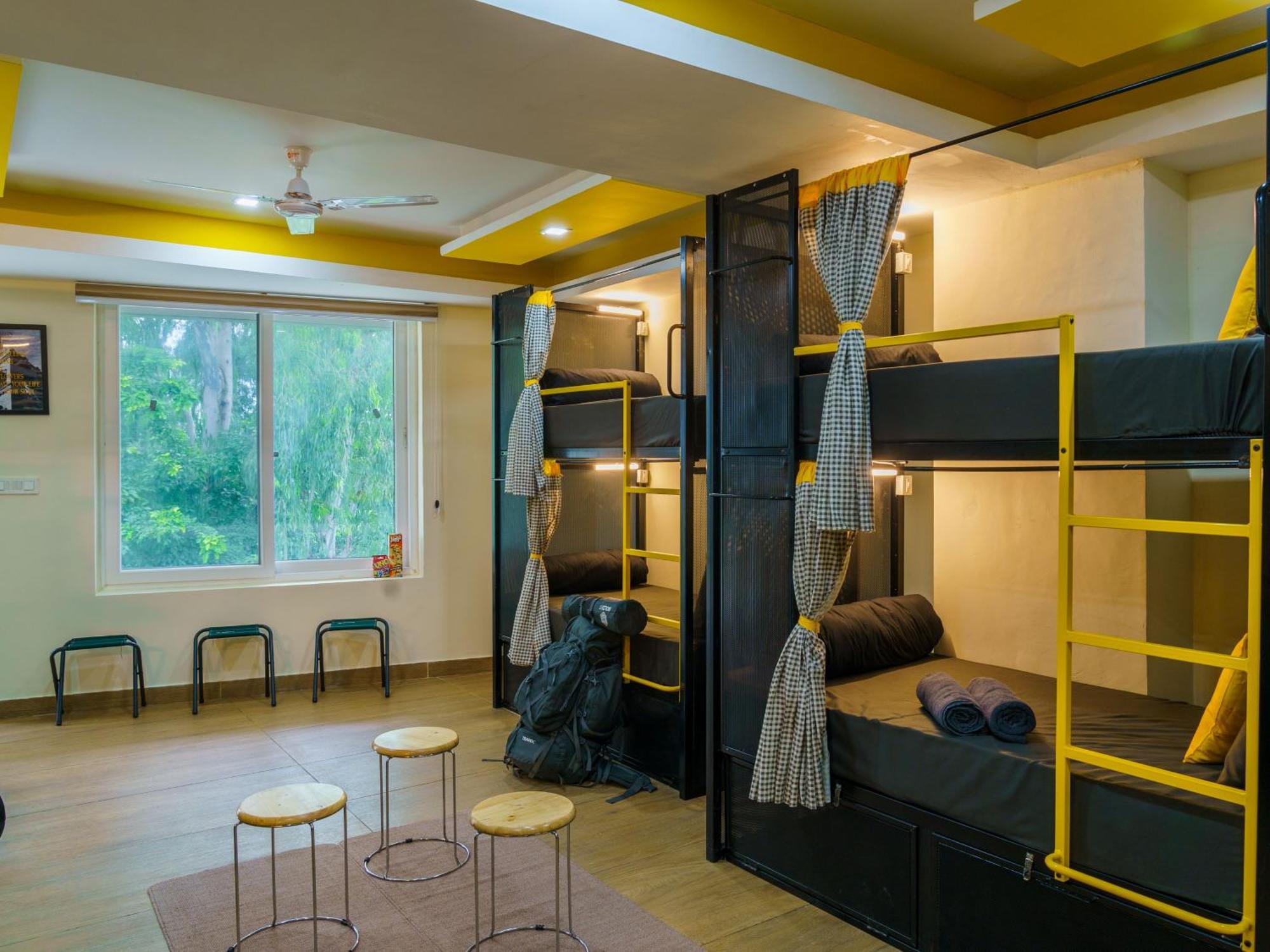 The Hosteller デヘラードゥーン エクステリア 写真